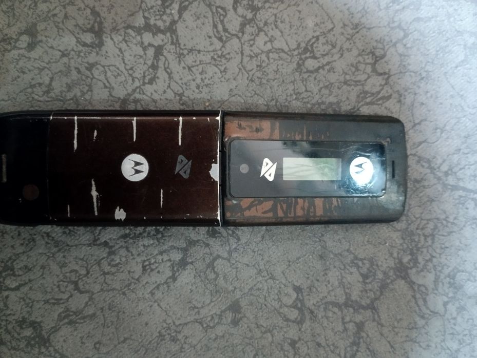 Моторола лягушка сотилади