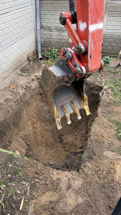 Mini excavatoare cu operator sapaturi fundatii,canalizari in Dolj