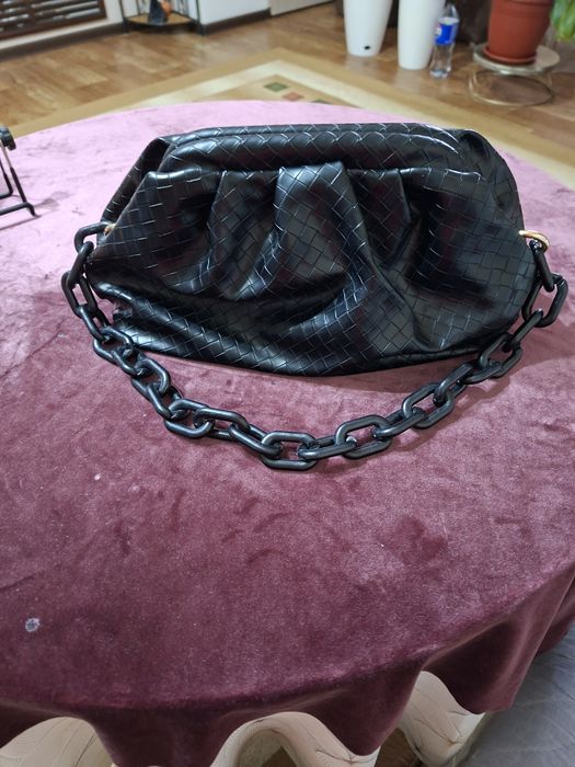 Продаю новую сумочку.