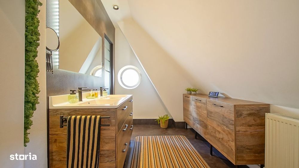 Apartament cu curte | 130 + teren 300 mp | Vedere panoramică Tâmpa
