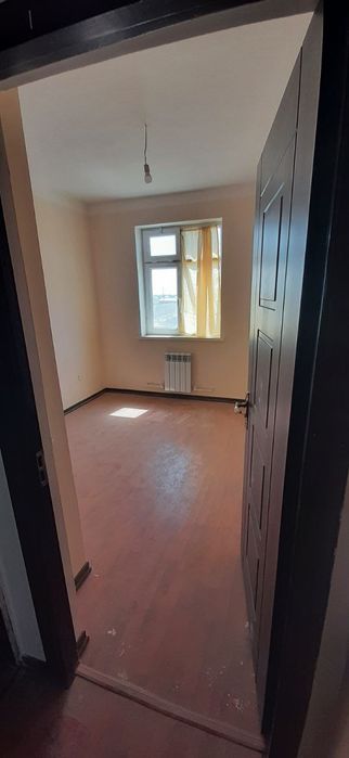 Квартира сотилади 3 хонали