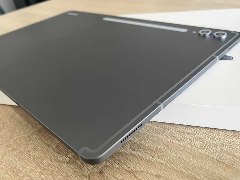 Таблет Samsung Galaxy Tab S10 Ultra, 14.6" Wi-Fi,  256GB