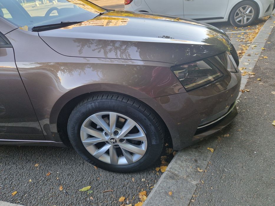 SKODA Octavia 2018 — imagine 3