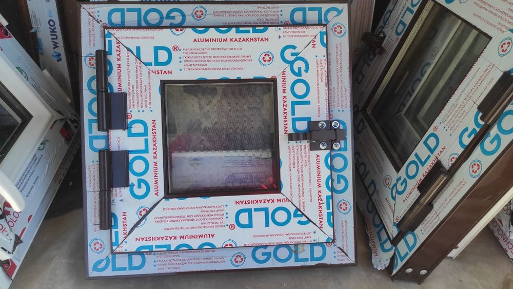 Окошко 39 * 39 см.