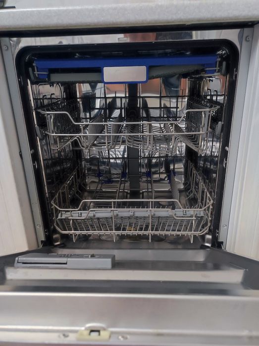 Посудамоющая машина