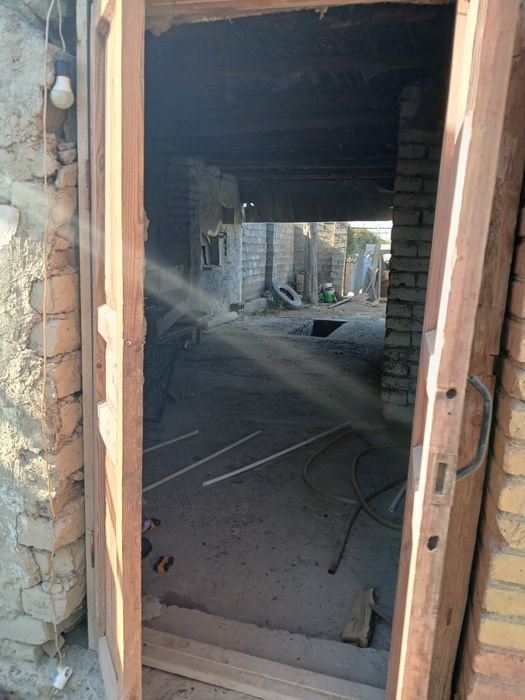 Hovli srochni sotiladi oqdaryo dahbed