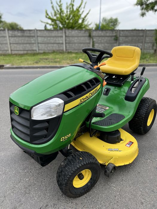 Tractoras de tuns iarba John deere Briggs&Stratton Ohv