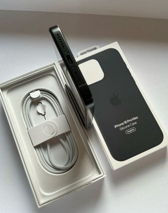 Vand iPhone 16 Pro Max 256gb