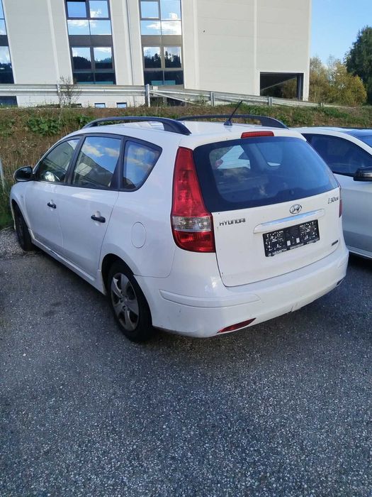 Hyundai i30 1.6ctdi на части