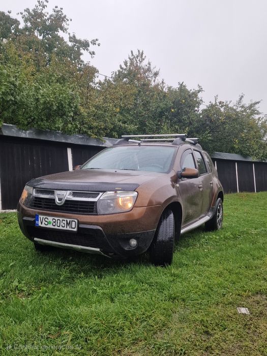 Vând Dacia Duster 4x4 - An 2011 - Stare Impecabilă!
