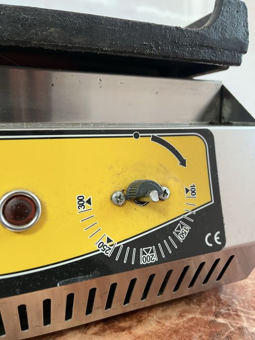 Продам гриль аппарат