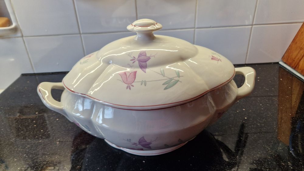 Супник от 70-те години