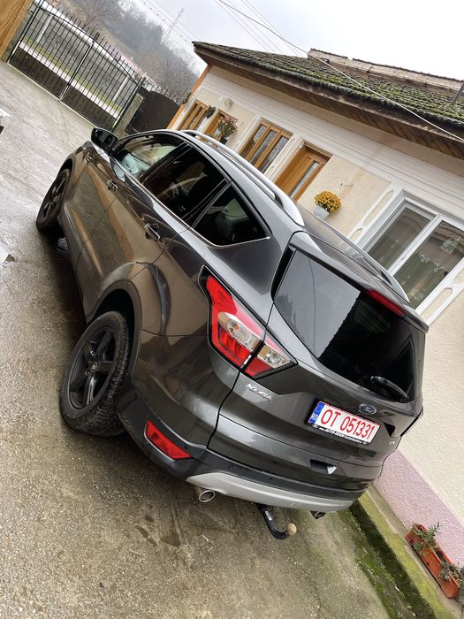 Ford kuga 4x4  , variante sprinter sau autoturism mai mic de oras