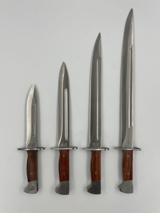 Set Baionete A K - 47, originale, la super pret!