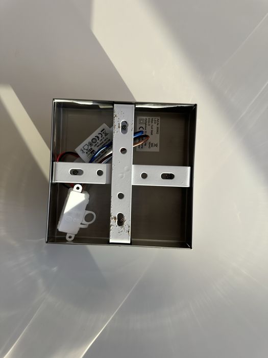 Спот лапмпа осветително тяло