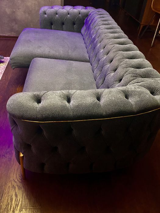 Canapea extensibila chesterfield