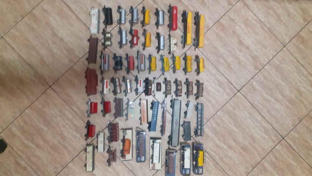 Vagoane marfa trenulet electric scara HO