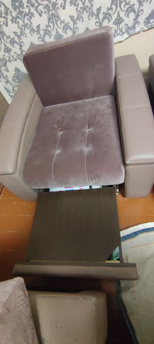 Продам диван тройку