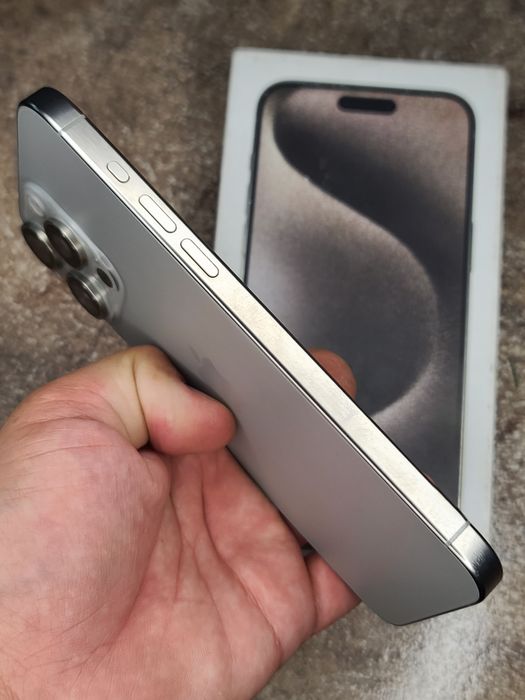 iPhone 15 Pro Max 256 GB karobak