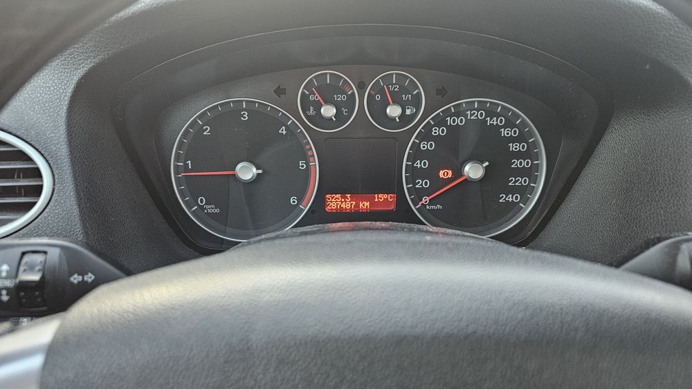 FORD Focus 2007 — imagine 5