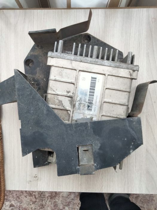 Продам Эбу Ауди б3