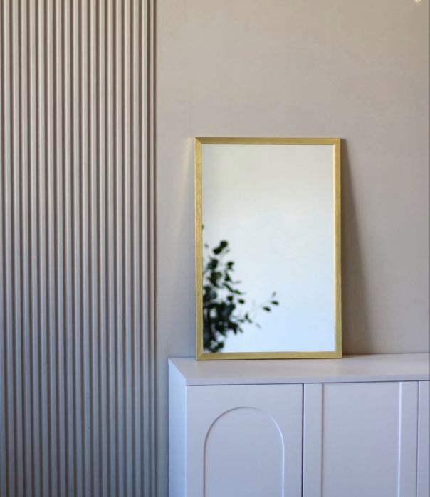 Зеркало   можно вешать 40 на 60