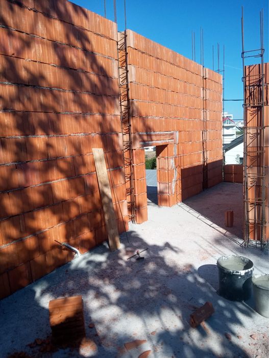 Firma de constructii Pitesti -civile, industriale, piscine, amenajari