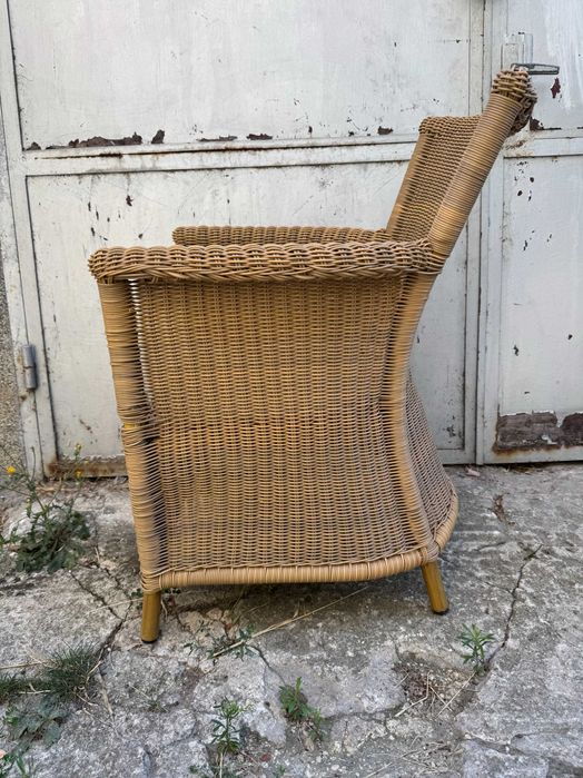 Ратанов     стол