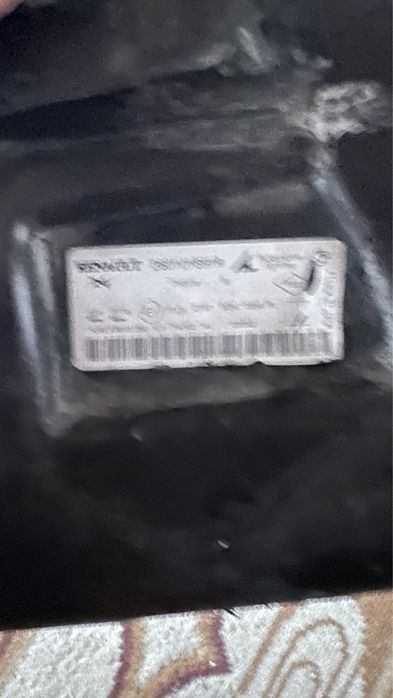 Renault Duster продам фару БУ