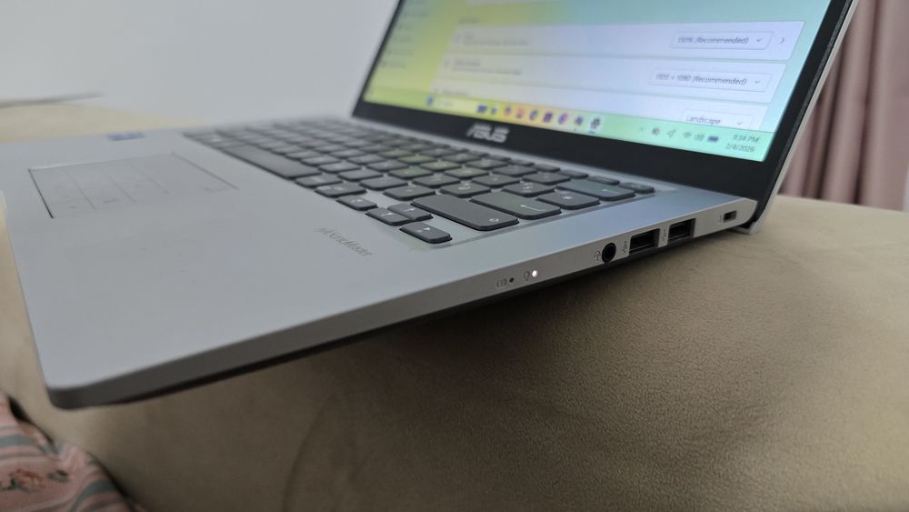 Laptop ultrabook Asus X415, i5 gen11, ecran 14" Fhd, ssd 512, windows1