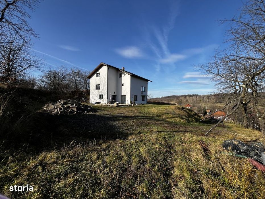 Vila 234 mp, 5 Dormit. Renovata 2019, 20 km BM, Terasa, Teren Extensib