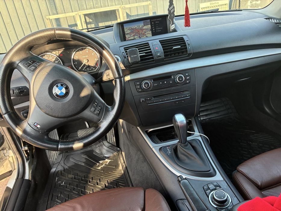 BMW 118 i E87 automat 2011