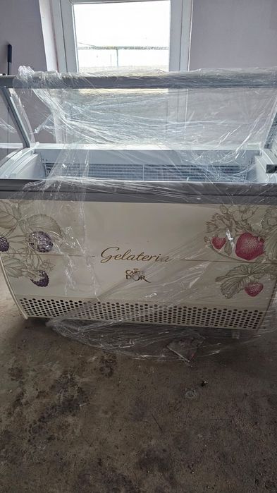 Vitrina pentru înghețată