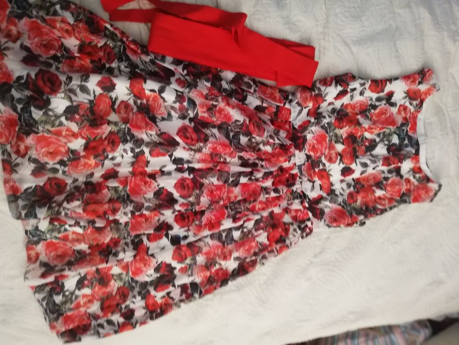 Платье девушкам 44-48 размера