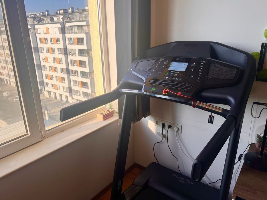 Професионална фитнес пътека за бягане