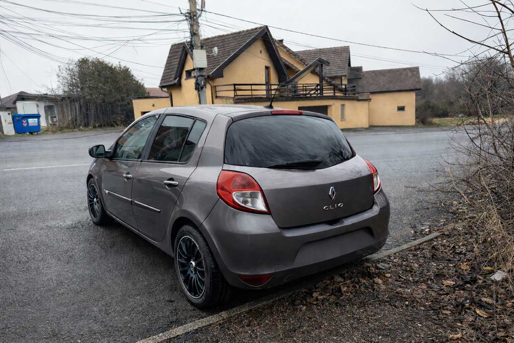RENAULT Clio 2011 — imagine 5