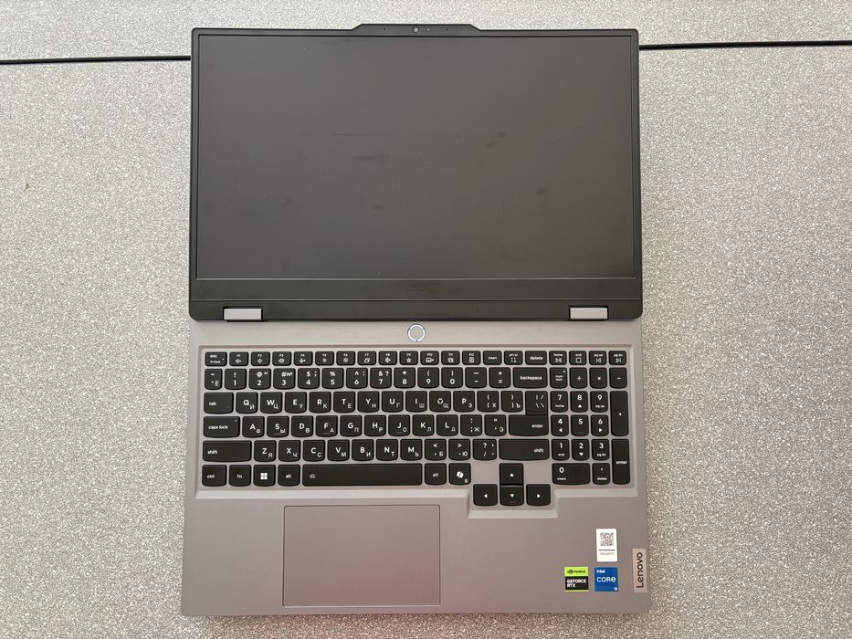 Lenovo LOQ 15irx10 2025г.