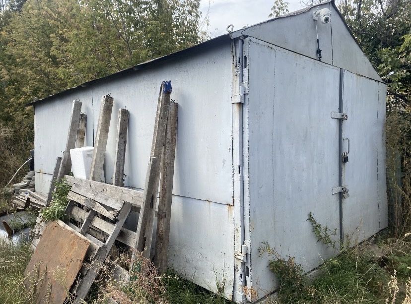 Продам Гараж 5 на 3 , передвижной