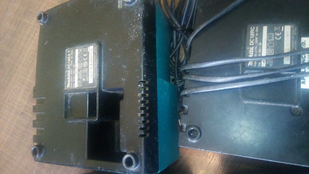 Оригинални зарядни makita