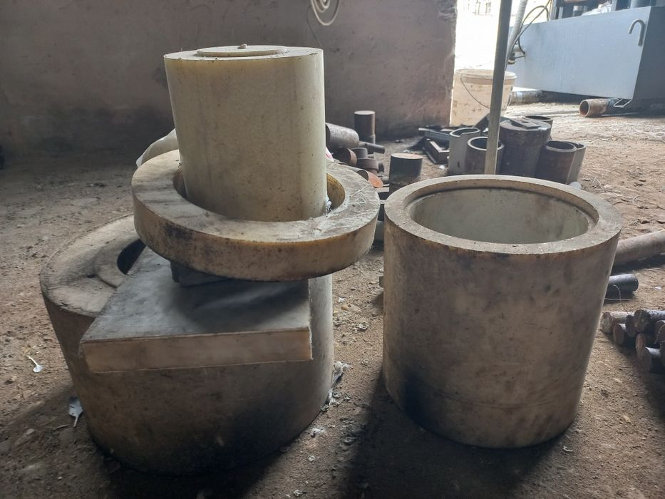 Капролактам Продам  советский