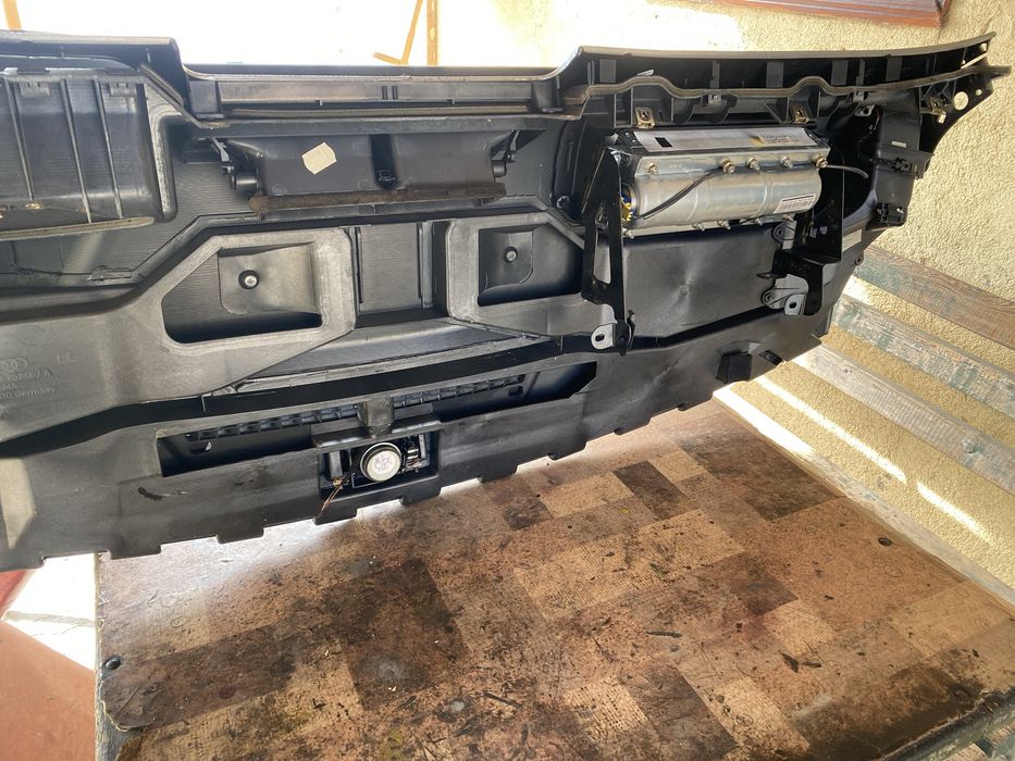 Арматурно табло за ауди а4 б6