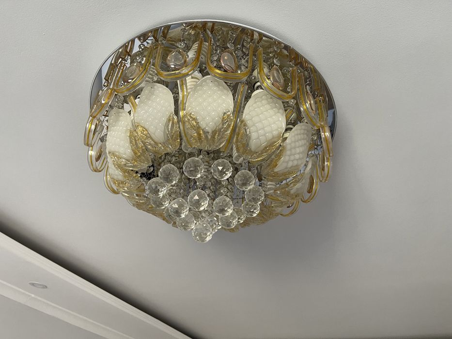 Люстра красивая