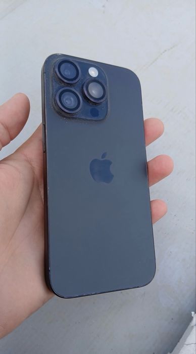 Продаю iPhone 15 pro