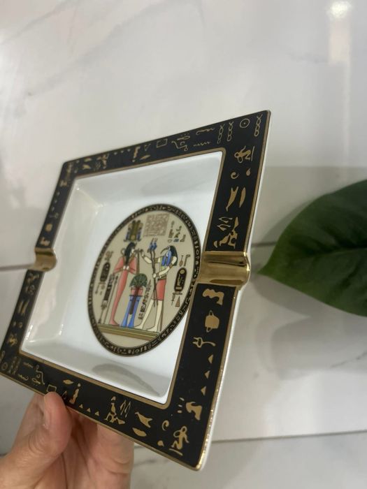 Великолепен пепелник антика