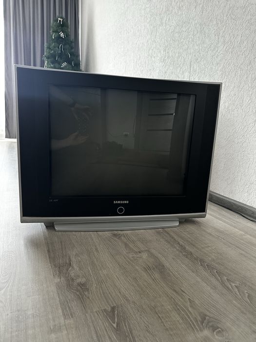Продам телевизор Samsung
