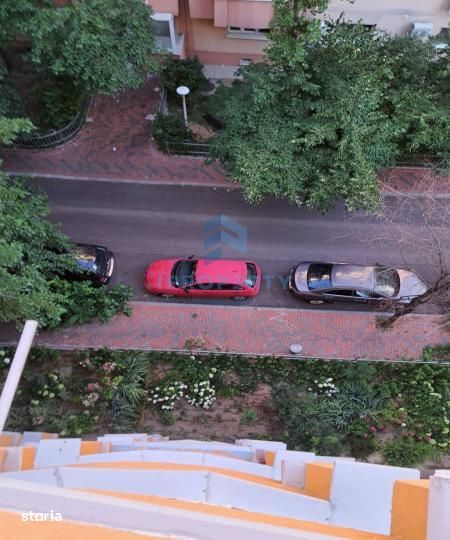 Inchiriere Apartament 3 camere in Nerva Traian, 10 min metrou, LOC DE