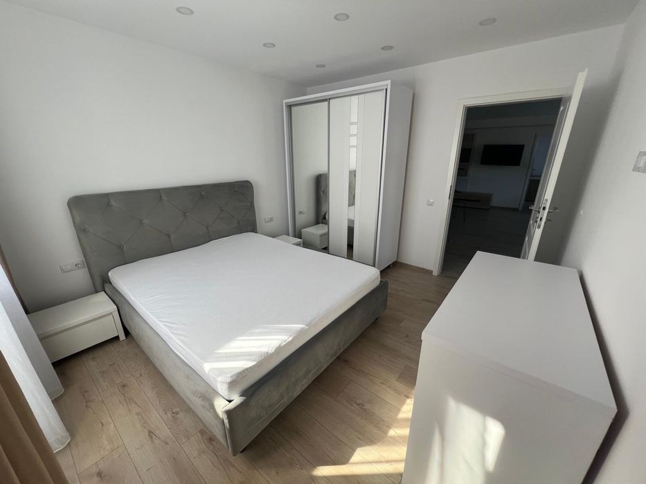 Inchiriez apartament 3 camere,parcare subterana, zona BMW VIVO