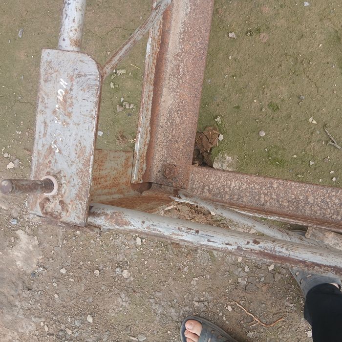 Kravat sotiladi 3ml kilishsa buladi