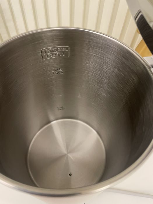 Электричиский чайник Xiaomi