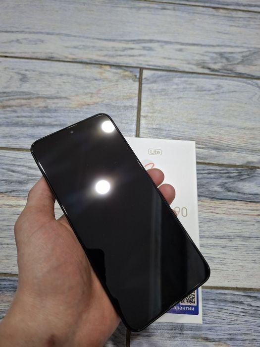 Продается Honor 90 Lite
